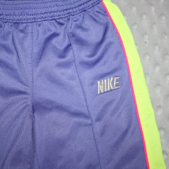 3/$20 Baby girl purple Nike track pants 12 months - Picture 7 of 11